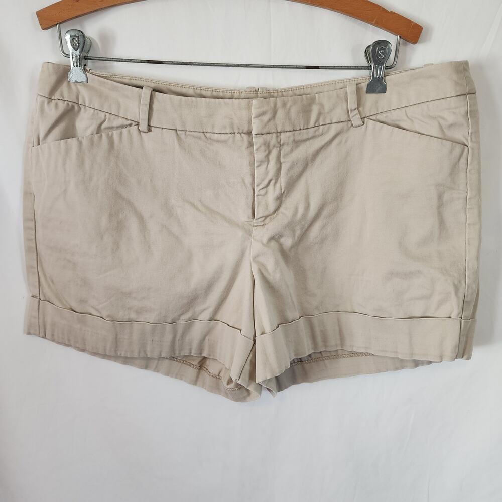 Mossimo Brown Tan Cargo Style 3.5" Inseam Shorts Size 14